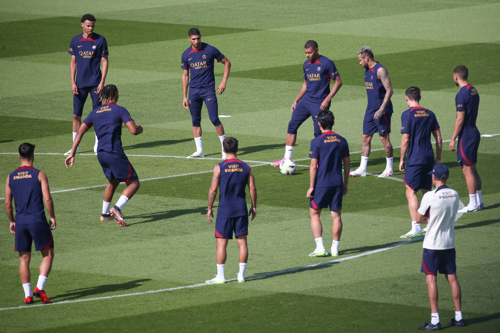 关于巴黎圣日耳曼发布备战花絮，冲刺阶段绝杀压哨，西甲任务艰巨，训练强度明显提升的信息-开云官网